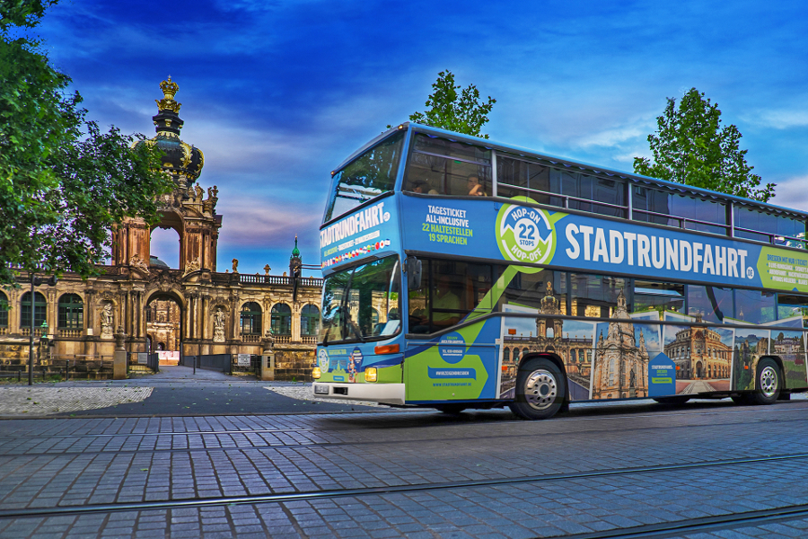 Stadtrundfahrt Dresden in der blauen Stunde